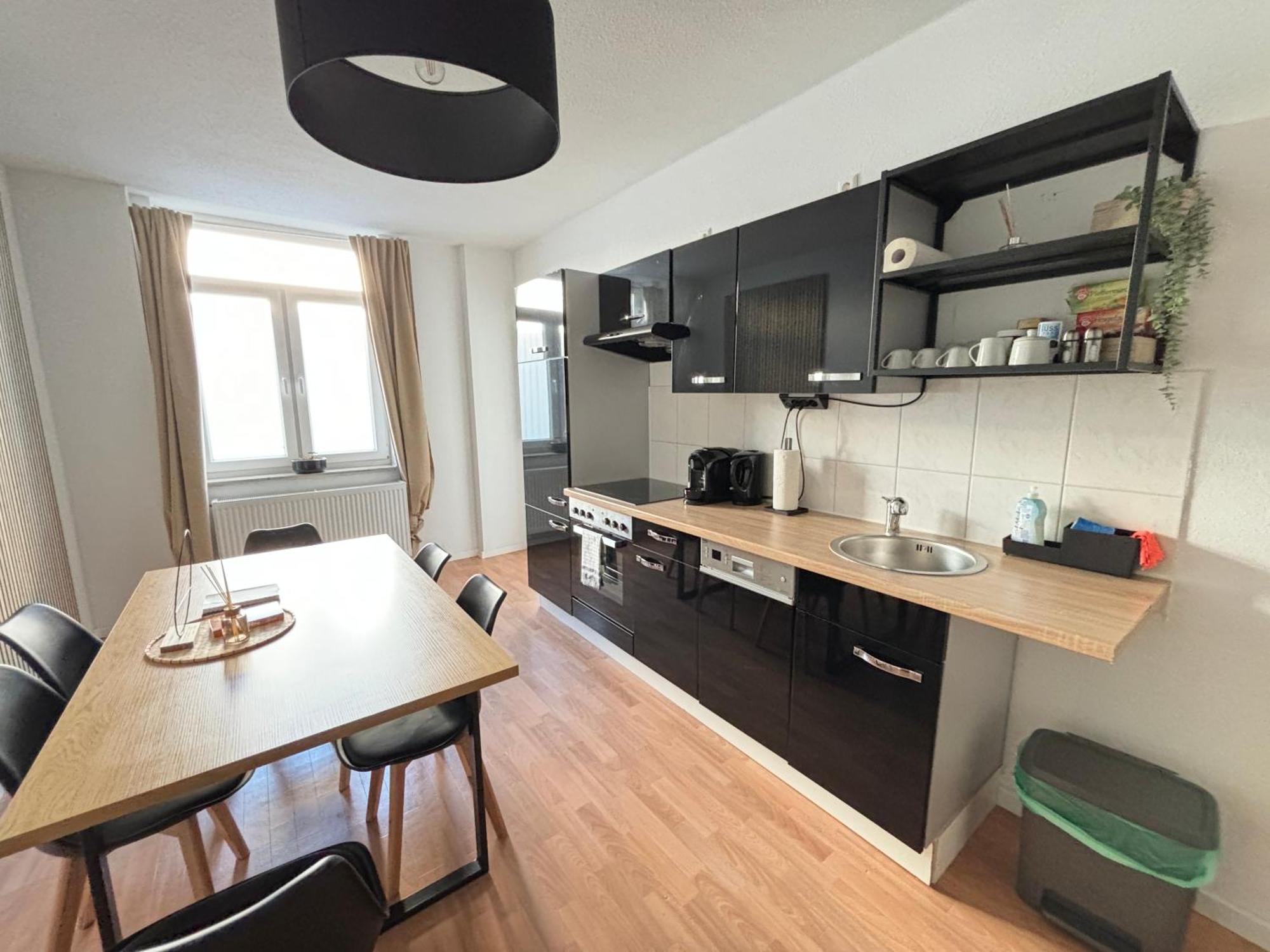 150Qm - 5 Rooms - Free Parking - Mallibase Apartments Hannover Exterior photo